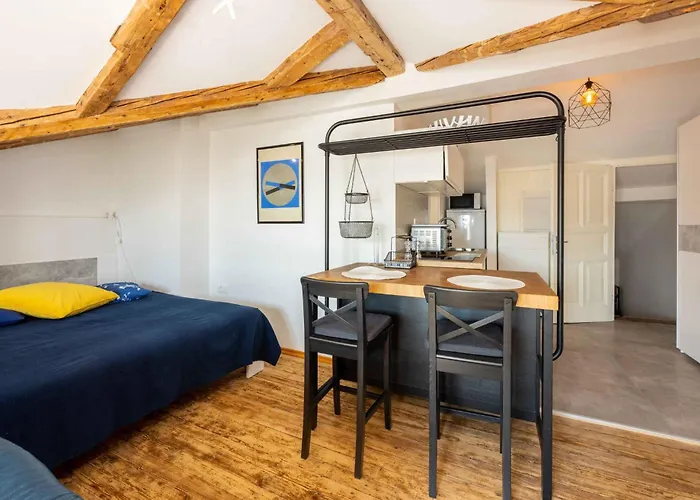 Apartman In 45061 *